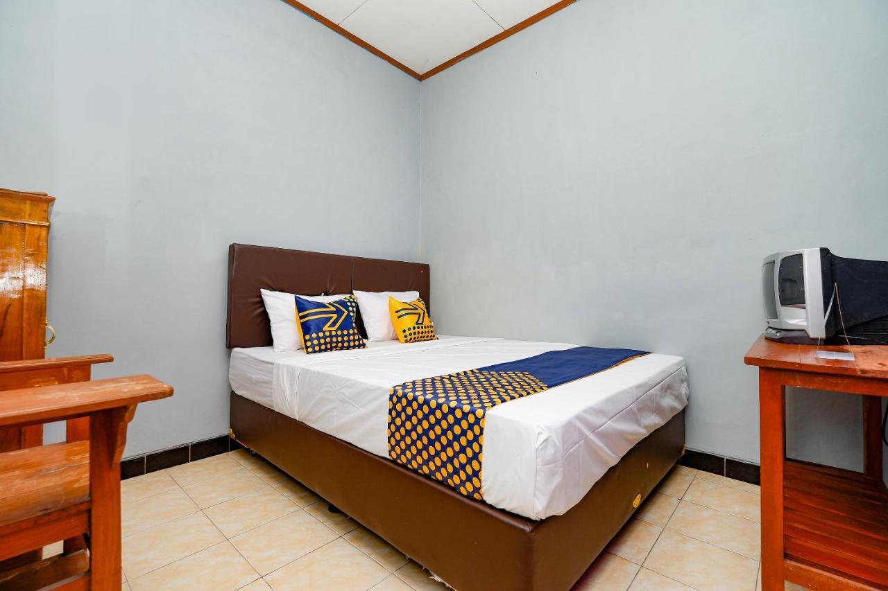 Готель Spot On 2821 Griya Kawula Syariah Surakarta  Екстер'єр фото