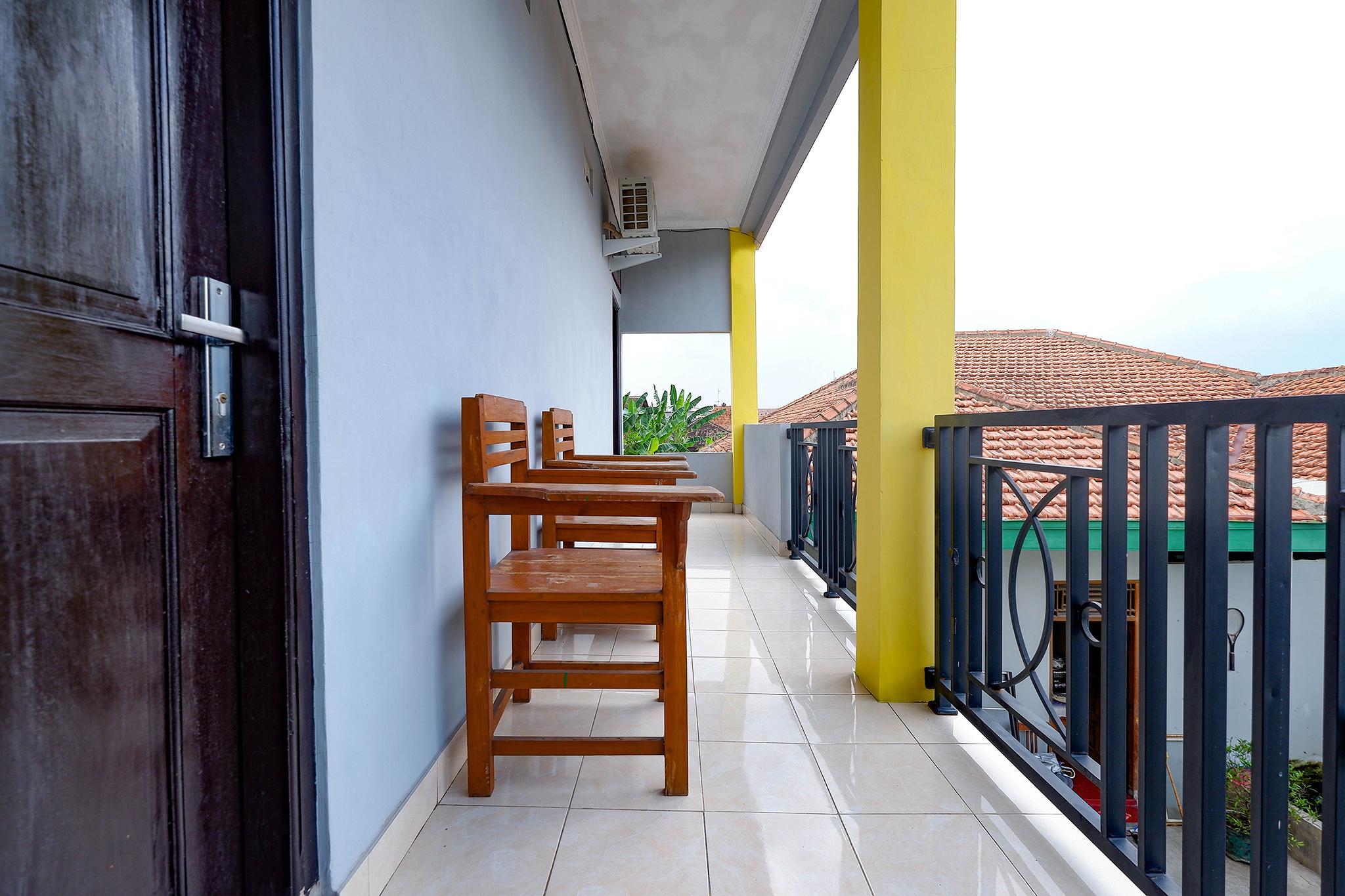 Готель Spot On 2821 Griya Kawula Syariah Surakarta  Екстер'єр фото